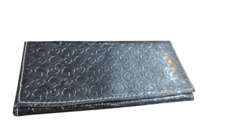 Elegante carteira Guess