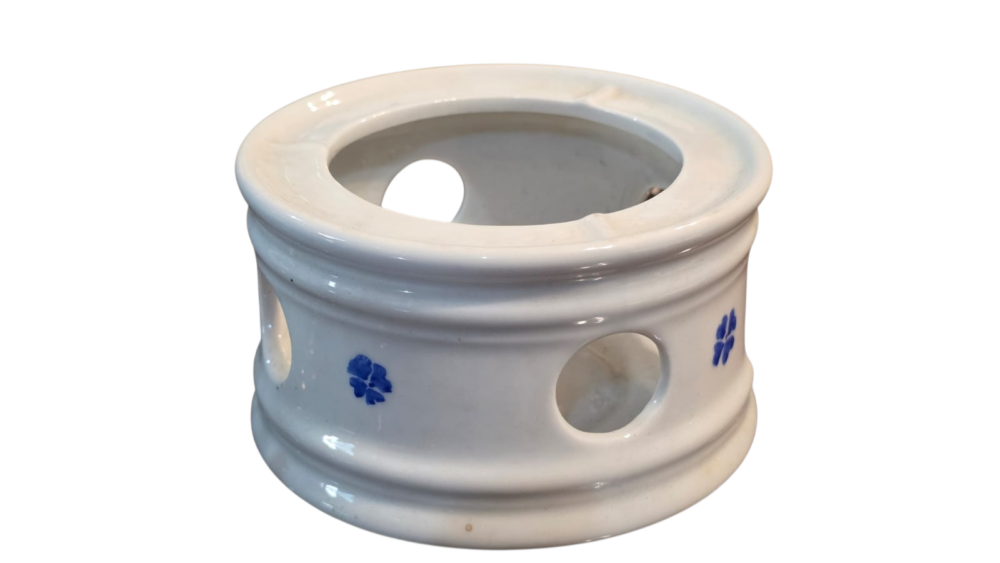 Antigo rechaud em porcelana