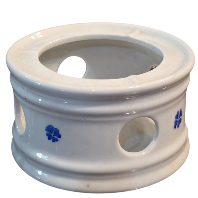 Antigo rechaud em porcelana