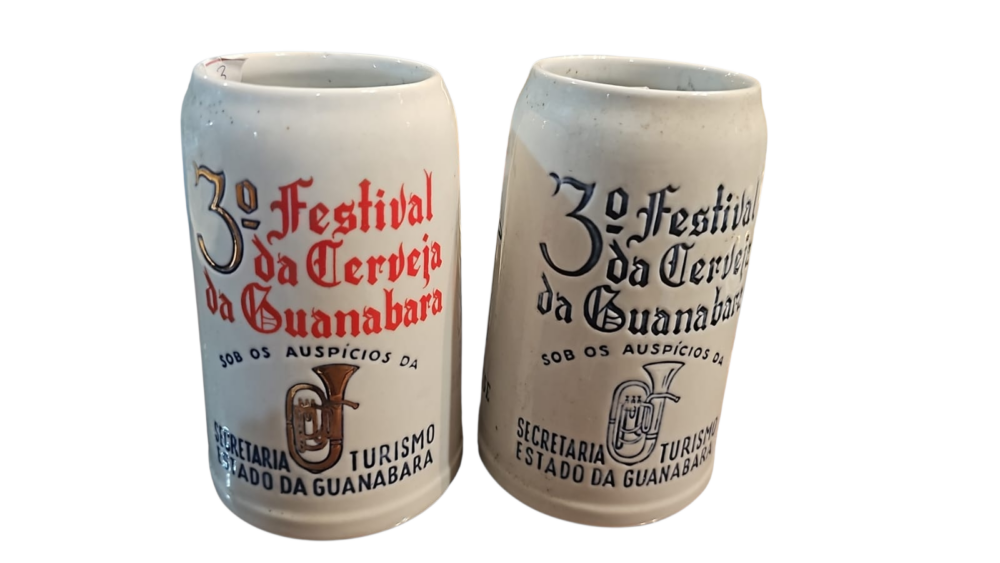 Par de antigas canecas Ceramarte