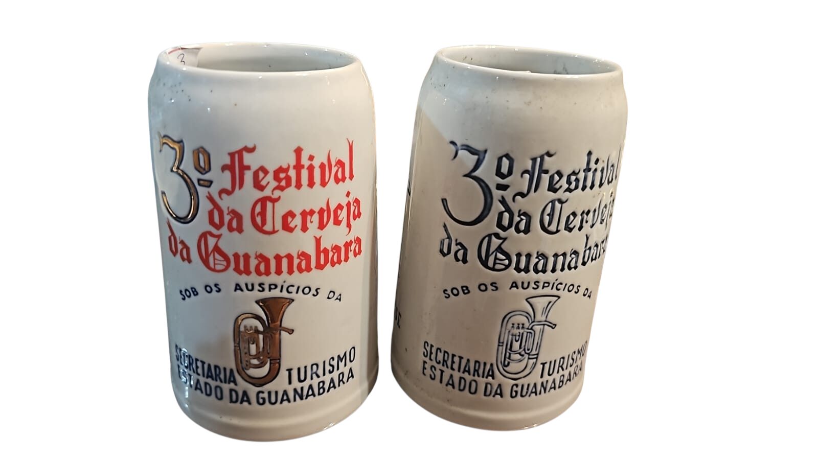 Par de antigas canecas Ceramarte