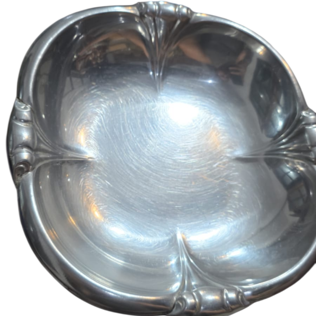 Antiga fruteira ou porta pães inox