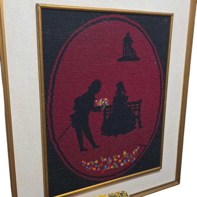 Quadro com arte ponto e cruz Cena Galante