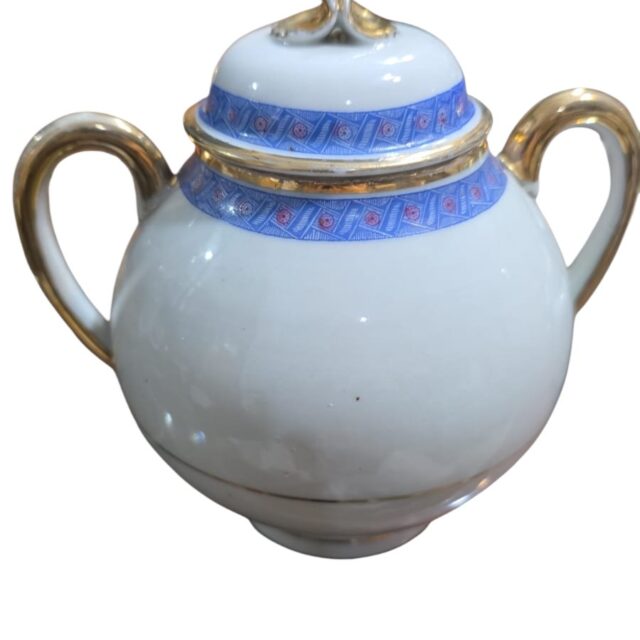 Antigo açucareiro japonês de porcelana casca de ovo