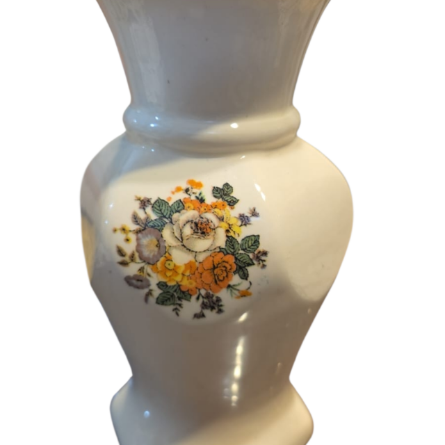 Belo vaso de louça, motivos florais