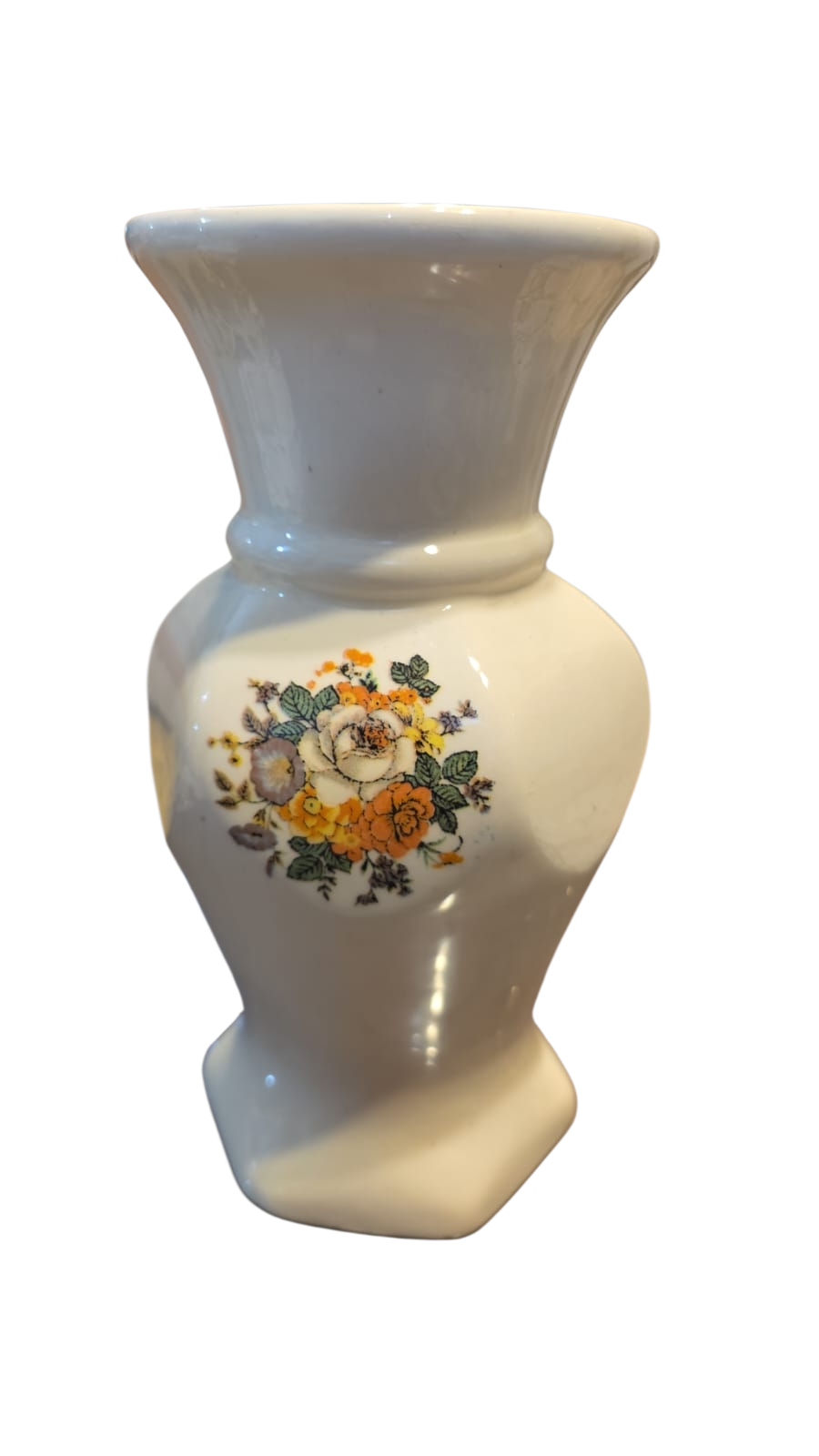 Belo vaso de louça, motivos florais