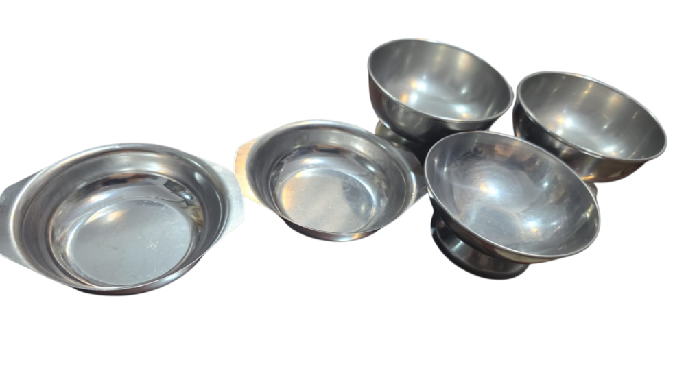 Conjunto de antigos potes de sobremesa/petiscos inox