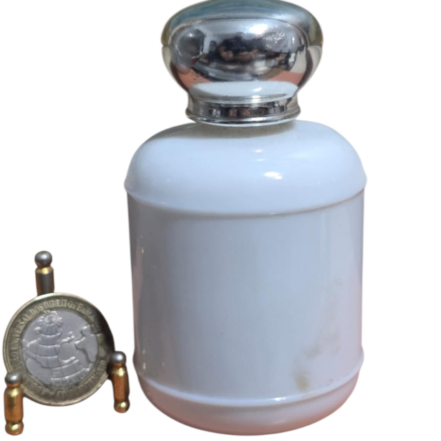 Perfumeiro em Opalina