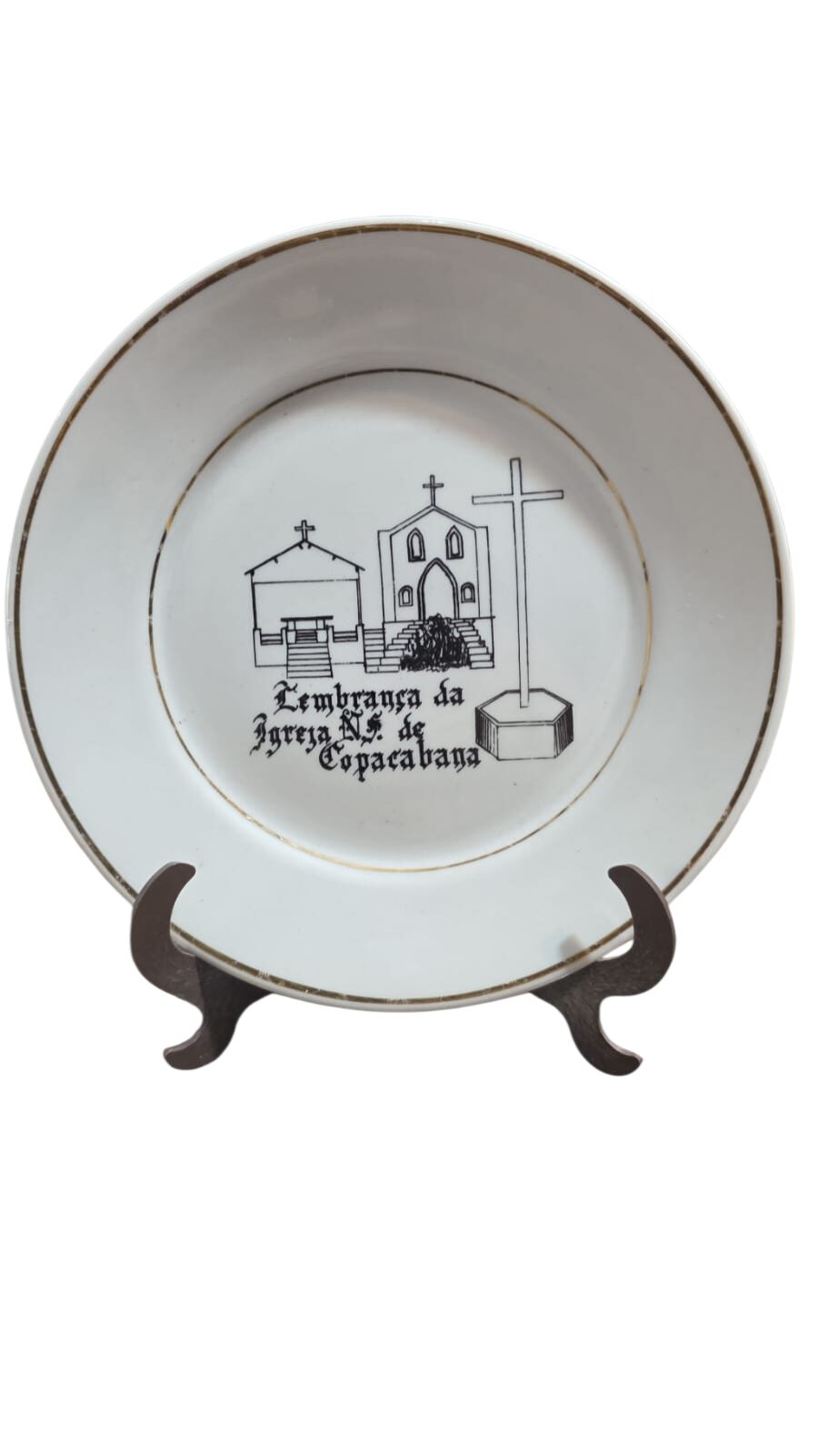 Antiga porcelana com arte da Igreja de N. S. de Copacabana