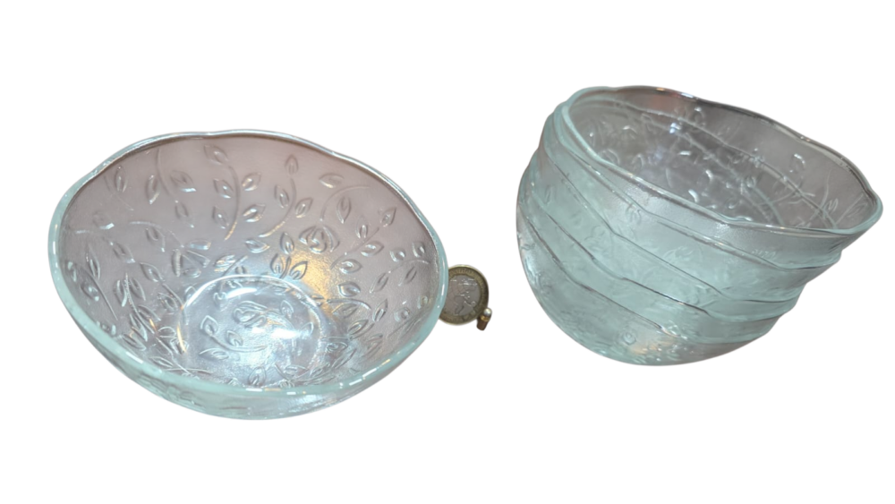 Antigos bowls de sobremesa de vidro. (valor unitário)