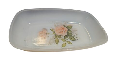 Antiga travessa de opalina, motivos florais