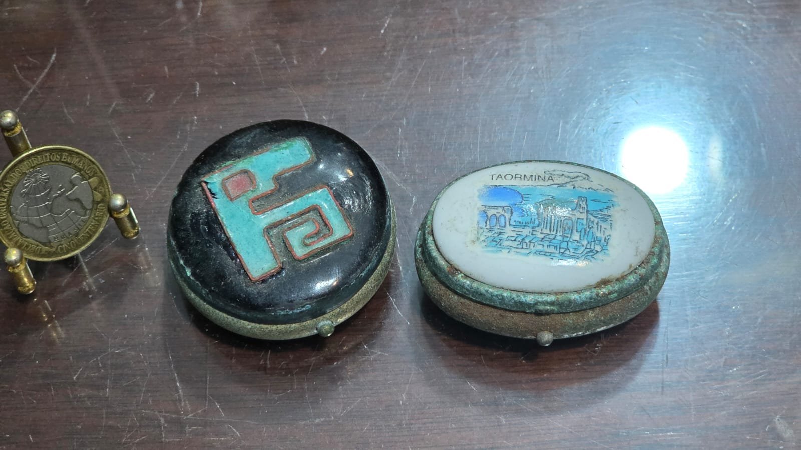 Par de antigo potiche com oxidação do tempo - Imagem 3