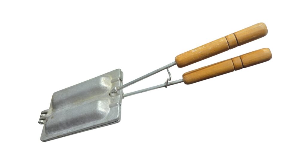 Antiga forma dupla para crepe