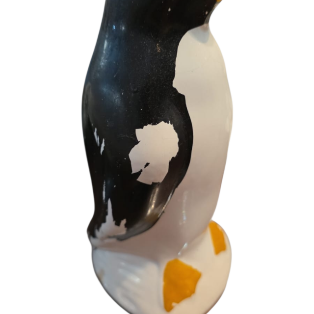 Pinguim de louça antigo
