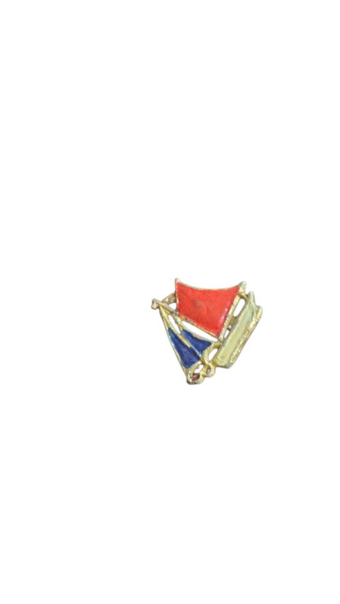Antigo broche barquinho