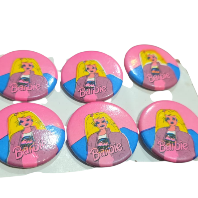 Antigo lote de broches da Barbie