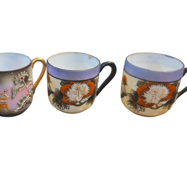 Trio de xícaras japonesas porcelana casca de ovo