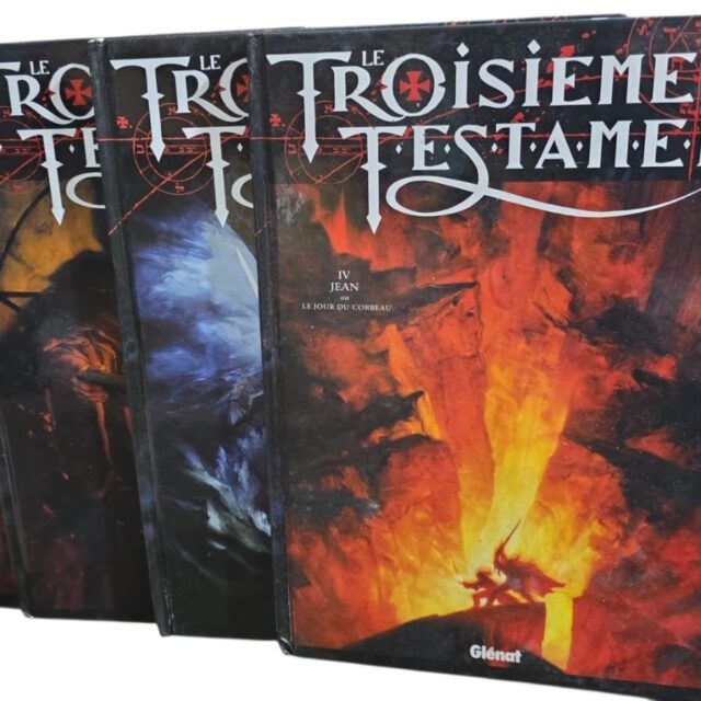 Coleção capa dura em francês, quatro livros
