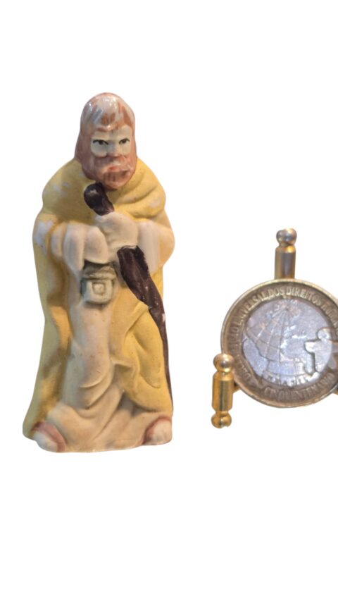 Peça de presépio em porcelana