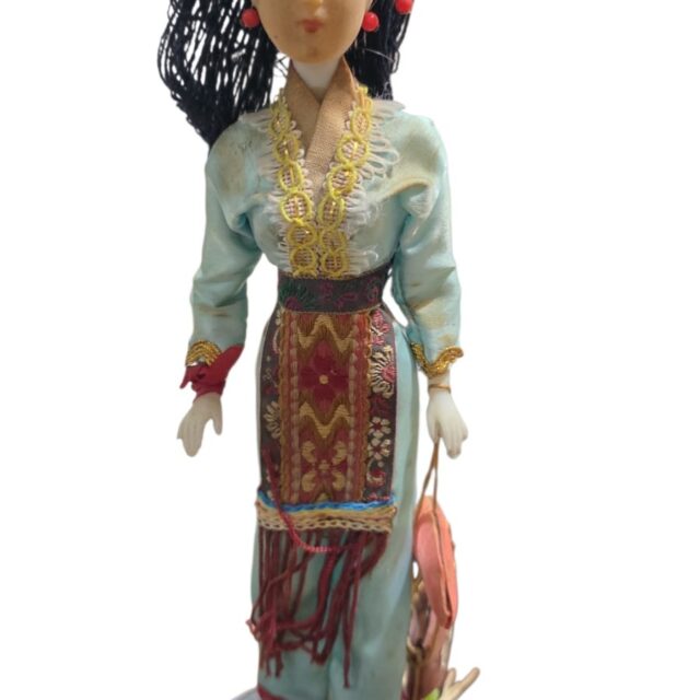 Gueixa oriental artesanal