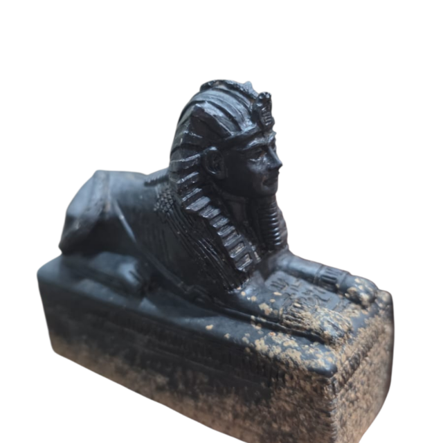 Escultura egípcia de resina, boa qualidade