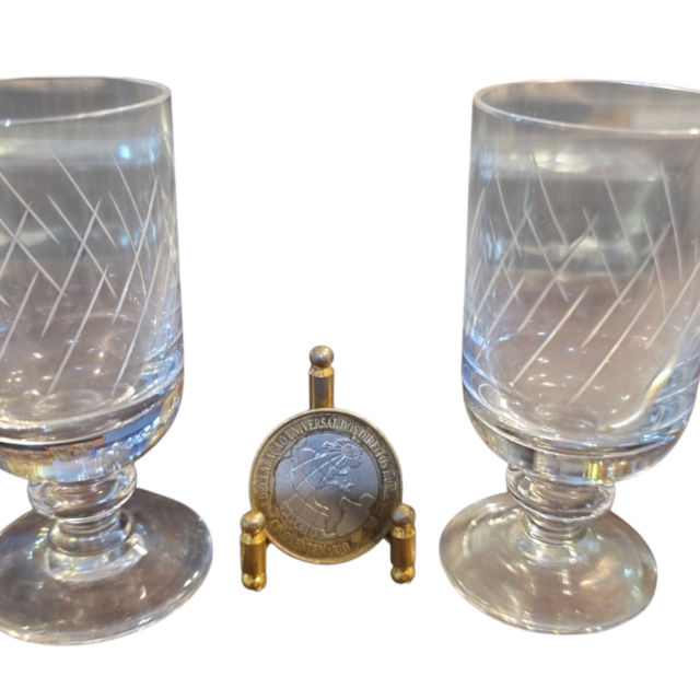 Taças de licor de cristal