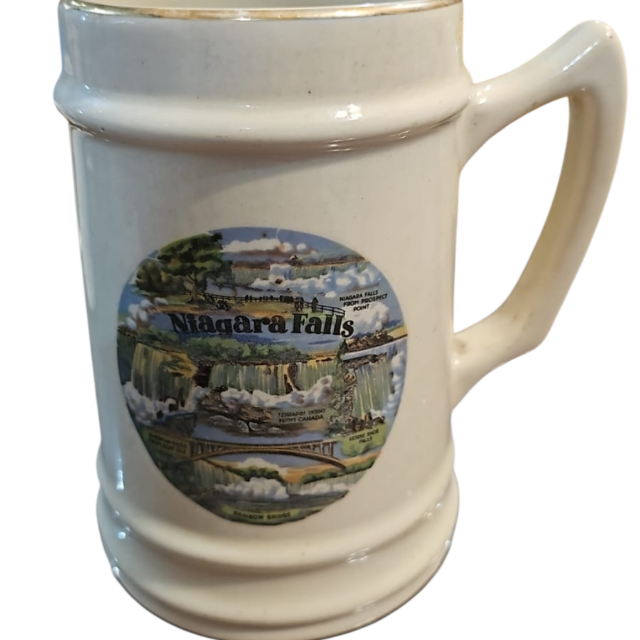 Antiga grande caneca americana