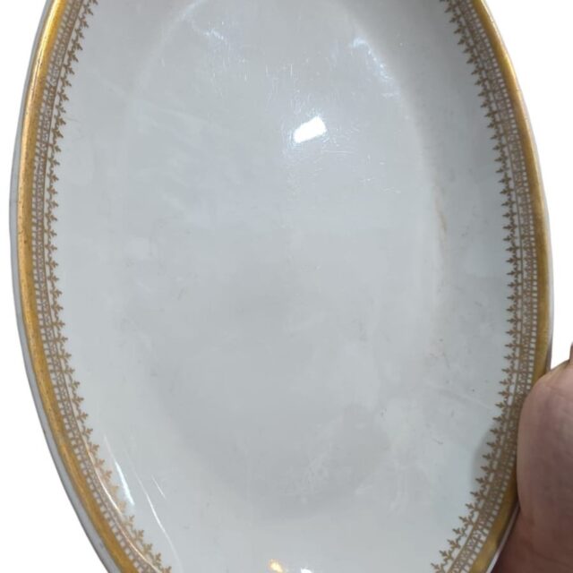 Elegante travessa de porcelana Steatita, fartas dourações