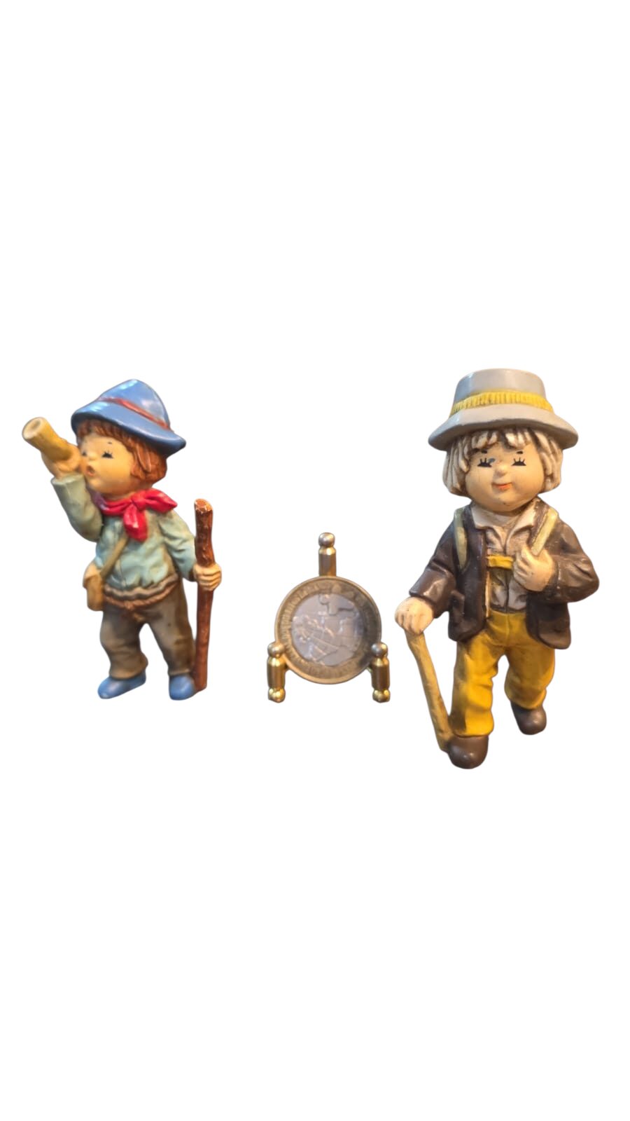 Par de brinquedos alemãs antigos escoteiros