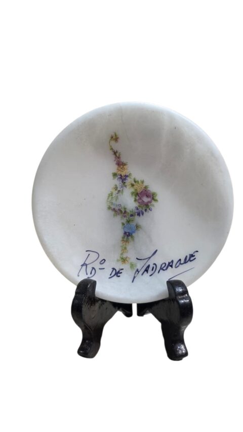 Pratinho decorativo esculpido em pedra de Mármore