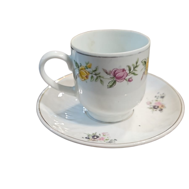 Antiga xícara de porcelana