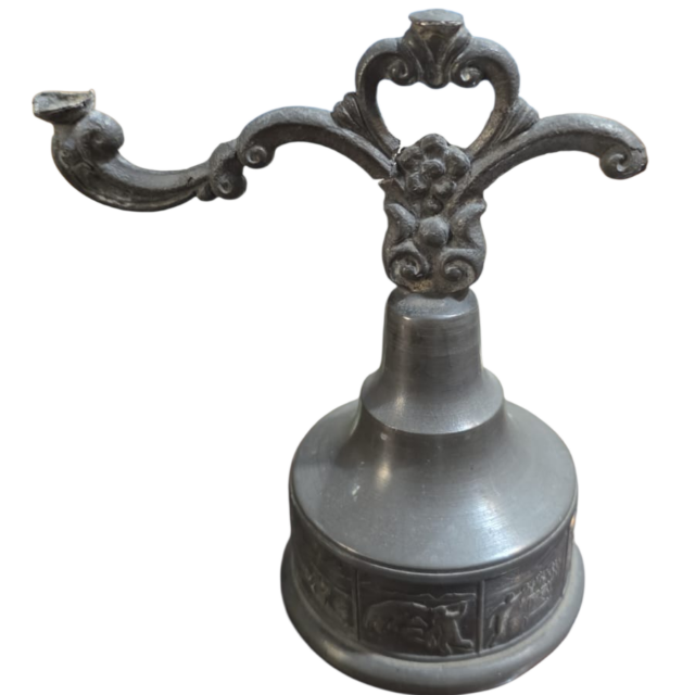Antiga base de candelabro