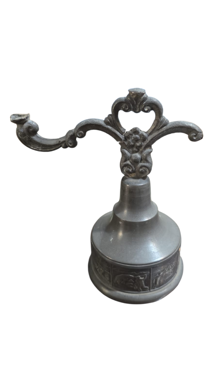 Antiga base de candelabro