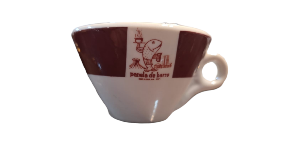 Antiga xícara de porcelana Steatita