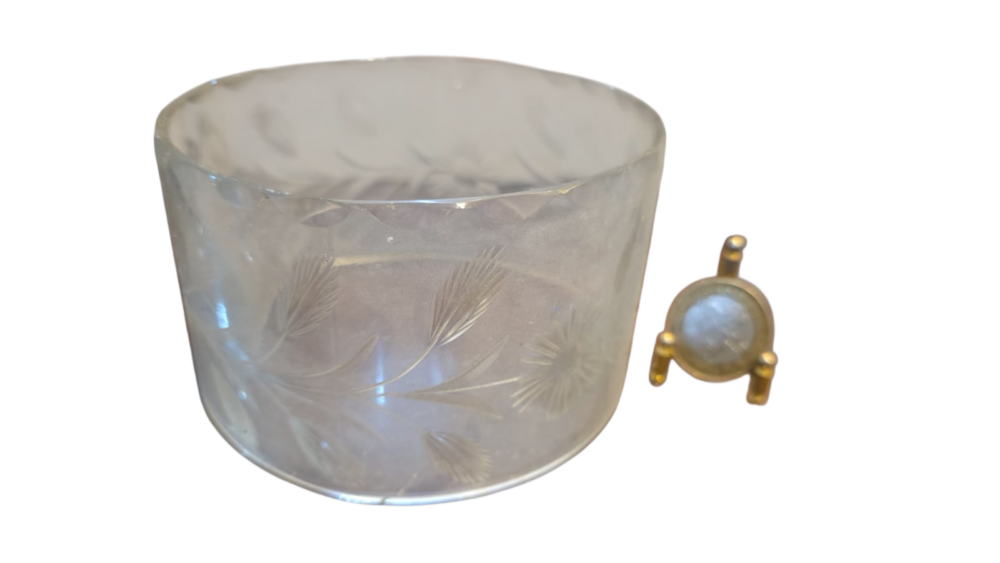 Elegante e antiga cúpula de cristal