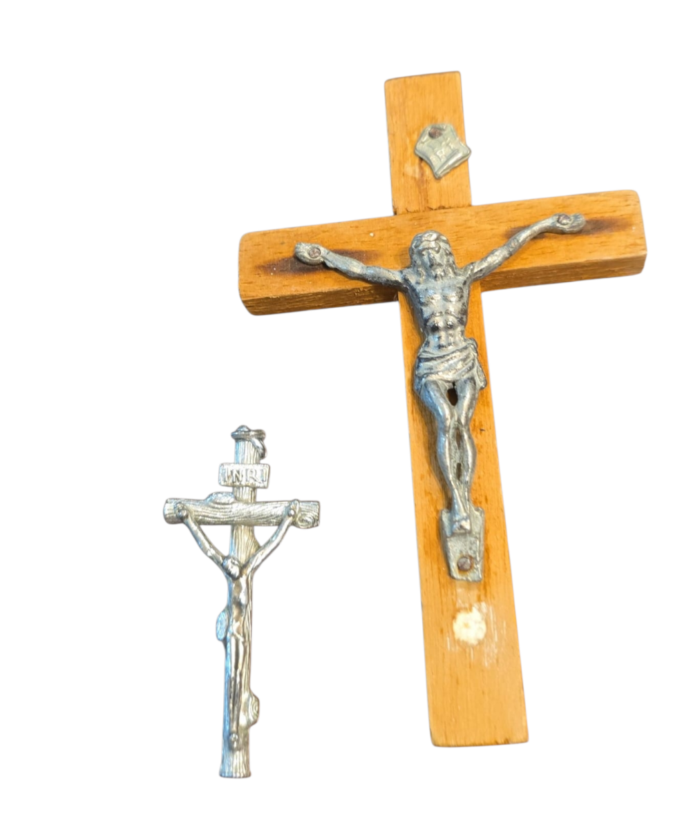 Par de crucifixos