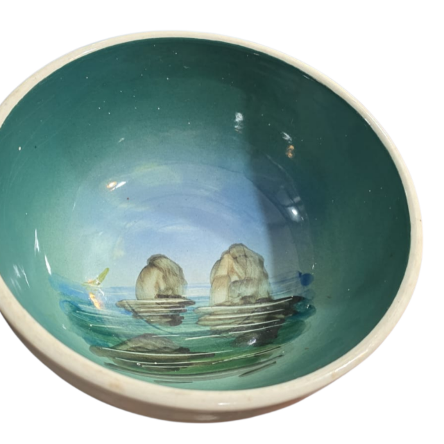 Bowl de louça antigo, com bela paisagem pintada a mão