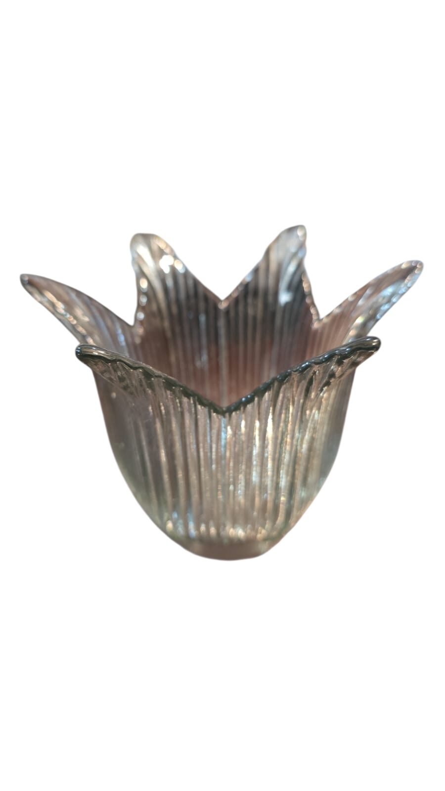 Vaso de vidro fumê canelado, em formato de flor