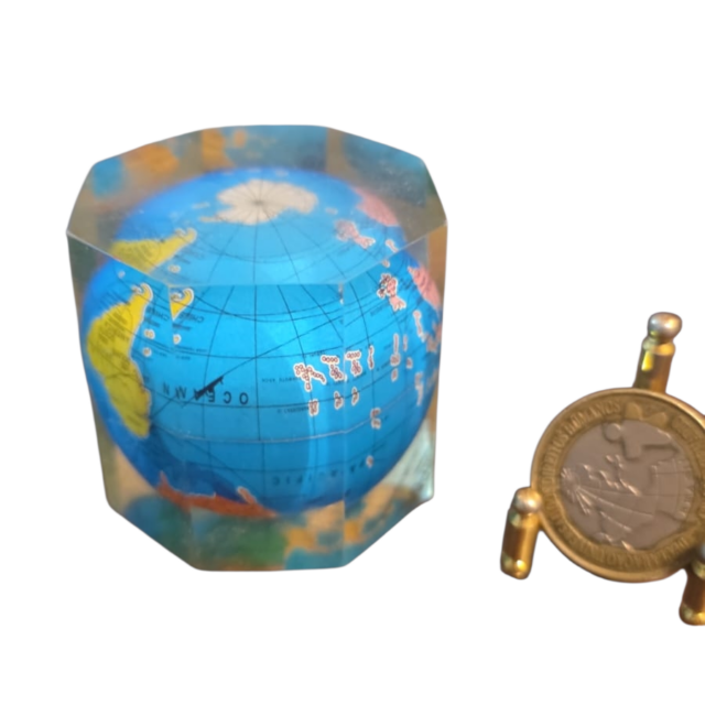 Peso de papel de resina