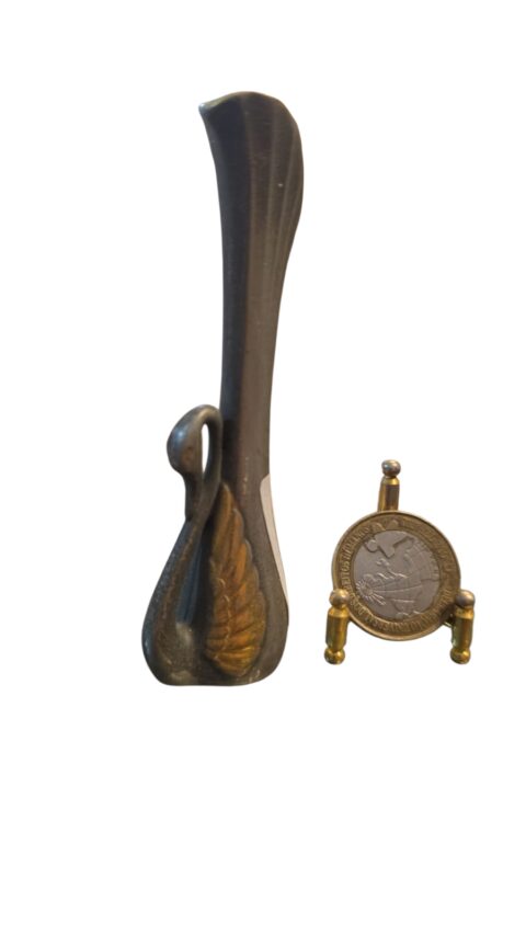 Solifleur de metal de cisne
