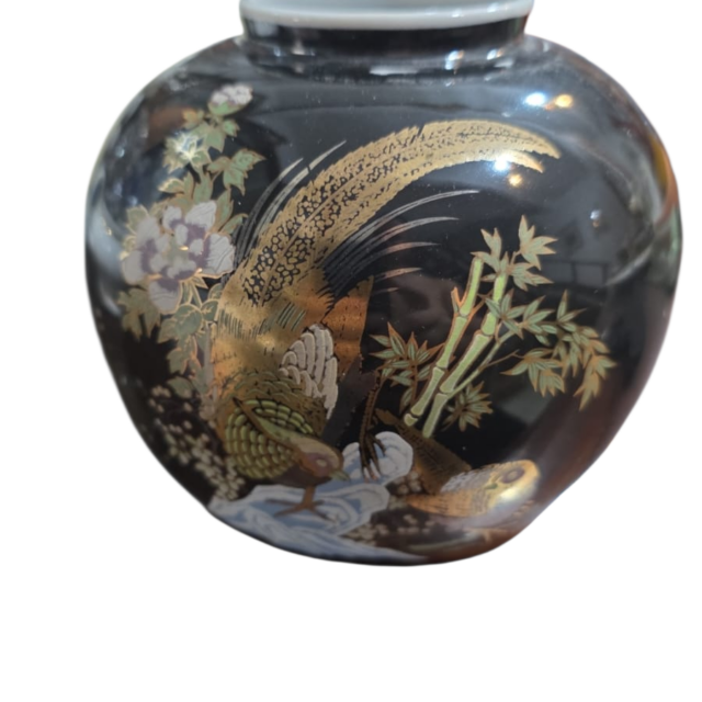 Porcelana oriental com belíssima arte