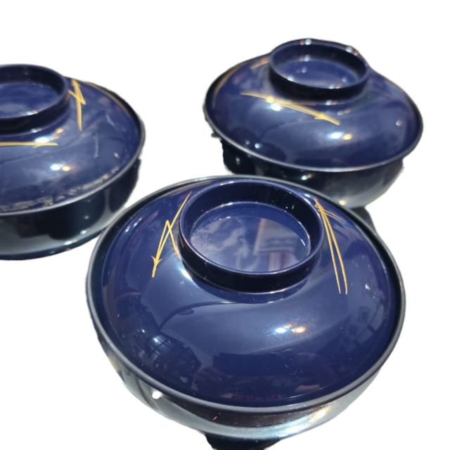 Trio de raros bowls laqueados, com tampa, japoneses Noritake, da Varig