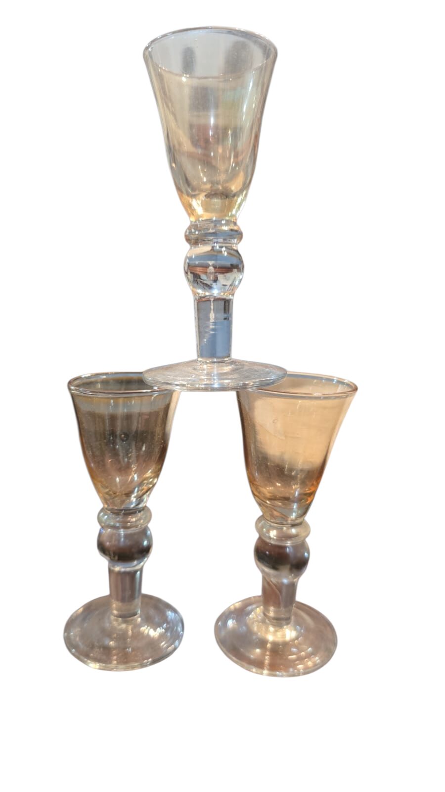 Trio de taças de licor artesanais de cristal