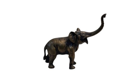 Pequena escultura representando elefante em bronze maciço