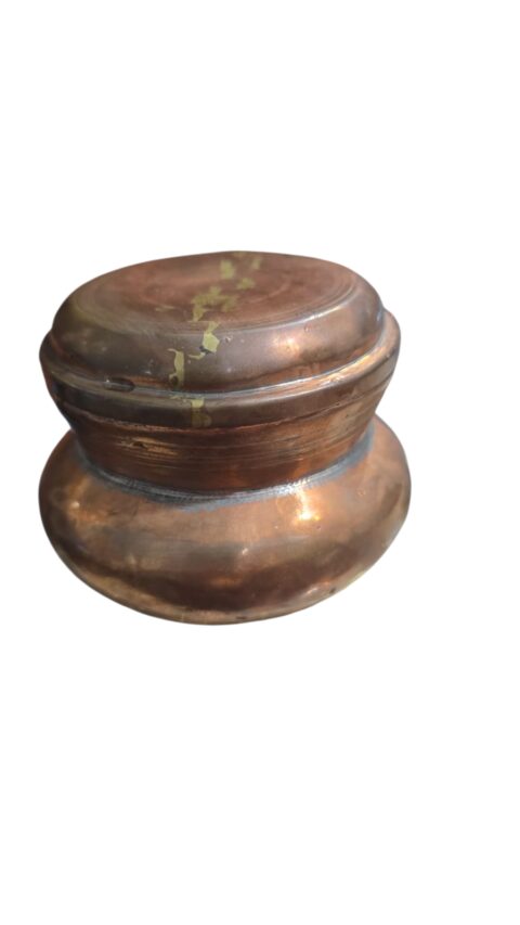 Antigo pote de cobre