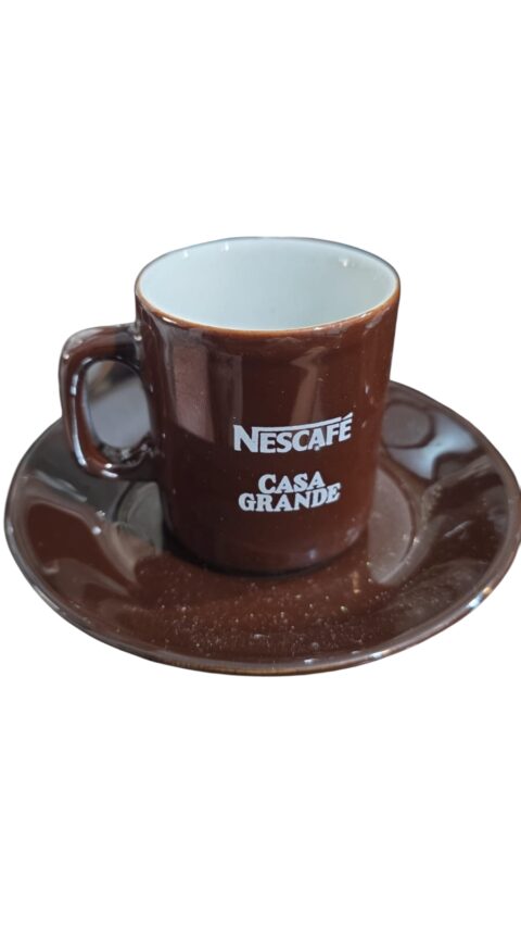 Xícaras de café com pires, de porcelana, Nescafé