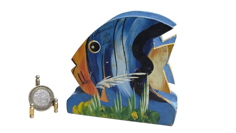 Porta guardanapo Souvenir de Arraial do Cabo em madeira, pintado à mão