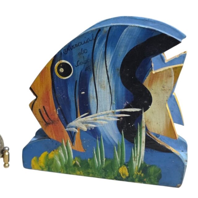 Porta guardanapo Souvenir de Arraial do Cabo em madeira, pintado à mão