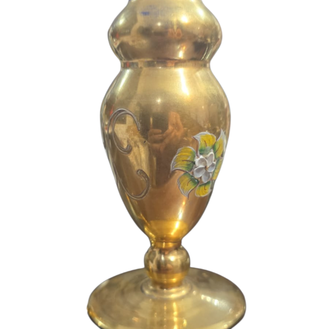 Vaso veneziano com fartas dourações e arte feita a mão