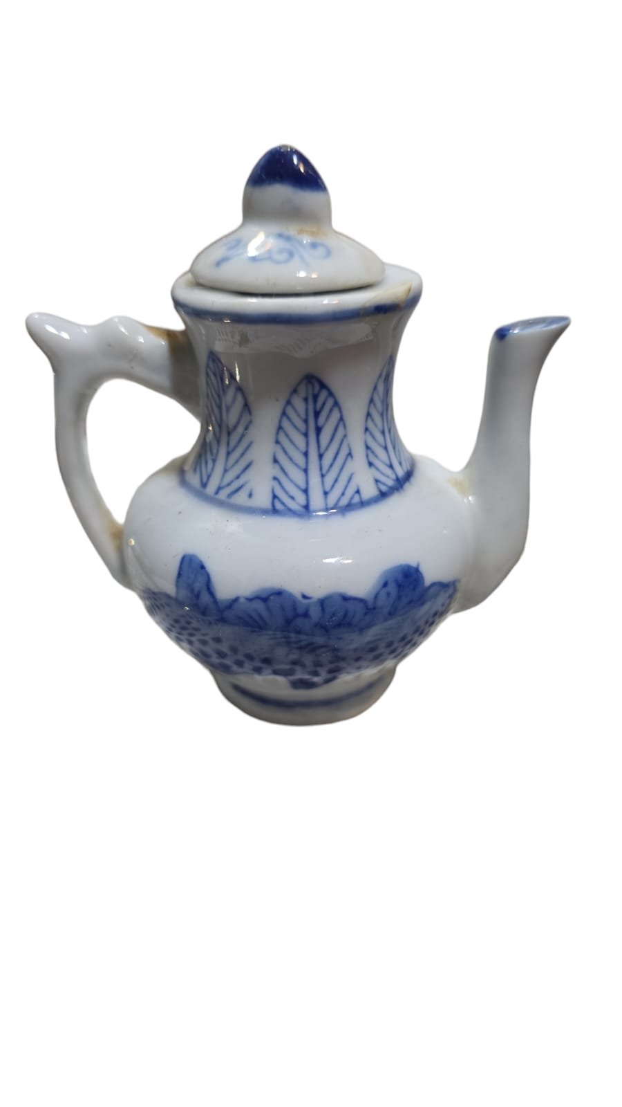 Pequeno bule chinês de porcelana